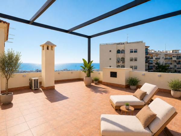 Venta de piso en Piso en Huerta Nueva, Estepona, Estepona
 photo 1