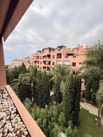 Продажа квартиры на Piso en Avenida de la Obsidiana s/n, Arroyo de la Miel, Benalmádena, Бенальмадена
thumbnail 3