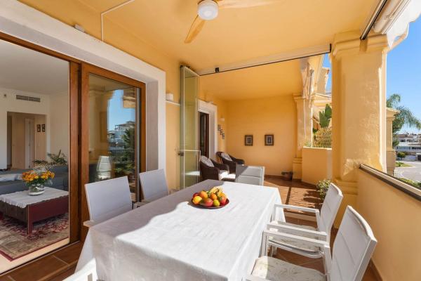 Venta de piso en Piso en Avenida Piedramar, 1, Nagüeles, Marbella, Marbella
thumbnail 2