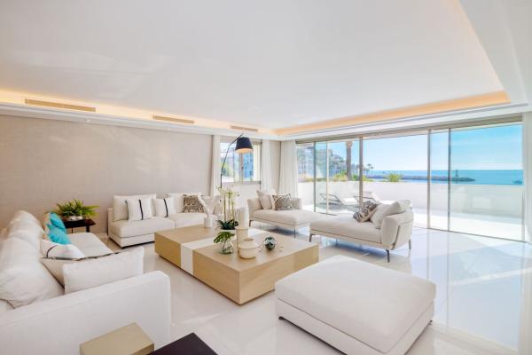 Venta de piso en Piso en Avenida José Banús, Puerto Banús, Marbella, Marbella
photo 1