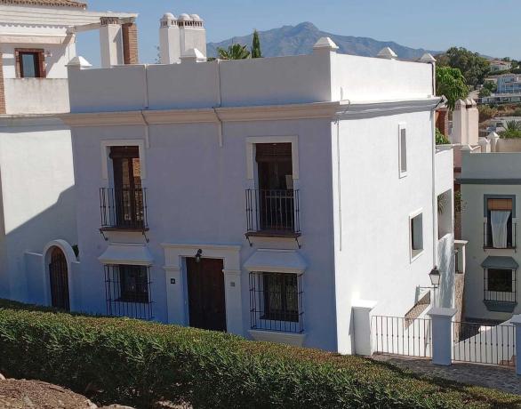 Chalet pareado en Calle del Priorato, 15, Paraiso-Barronal, Estepona thumbnail 2
