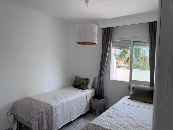 Ático en venta en  Ático en Avenida Príncipe Salman, 2, La Dama de Noche-La Alzambra, Marbella, Marbella photo 4