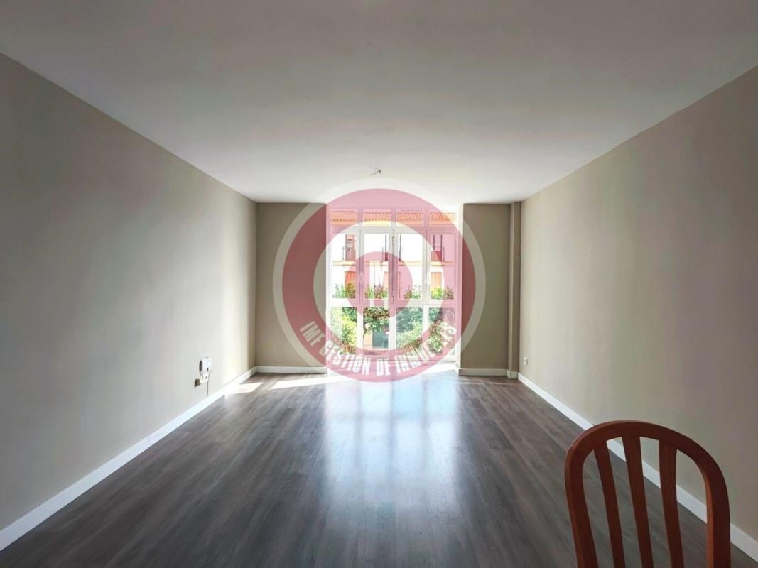 Sale of apartment in Piso en Calle Romero Pozo s/n, Centro Ciudad - El Carmen, Vélez-Malaga, Vélez-Málaga
photo 2