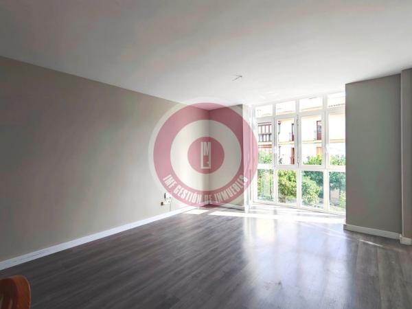 Продажа квартиры на Piso en Calle Romero Pozo s/n, Centro Ciudad - El Carmen, Vélez-Malaga, Велес-Малага
 photo 4