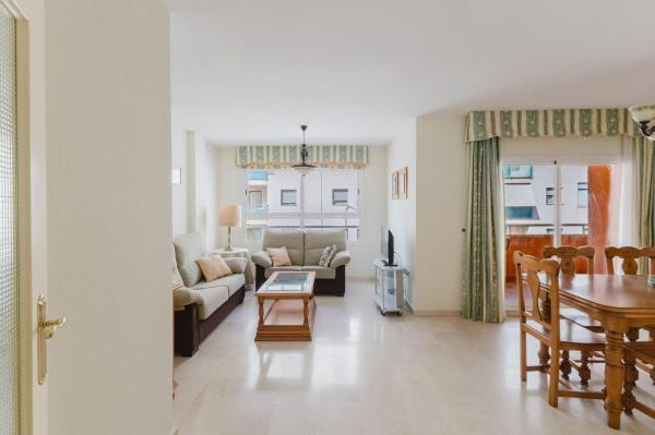 Venta de piso en Piso en Calle Antonio Ferrandis Chanquete, Chaparil - Torrecilla - Punta Lara, Nerja, Nerja
photo 1