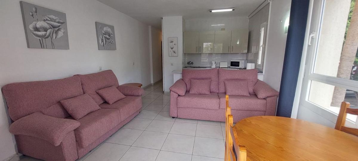 Venta de piso en Piso en Calle Aguacate, Arroyo de la Miel, Benalmádena, Benalmádena
photo 1