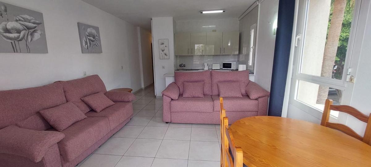 Venta de piso en Piso en Calle Aguacate, Arroyo de la Miel, Benalmádena, Benalmádena
photo 2