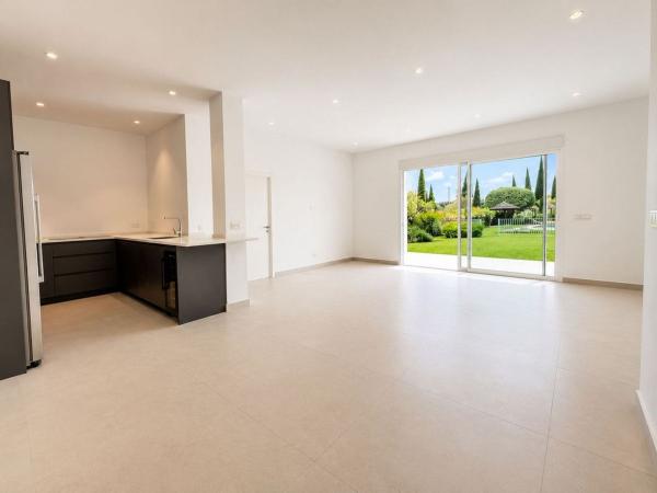 Venta de piso en Piso en Flamingos, 166, Bel-Air, Estepona, Estepona
 photo 2
