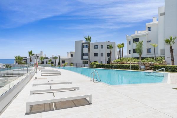 Venta de piso en Piso en Avenida del Arte, Estepona Golf, Estepona, Estepona
 photo 2