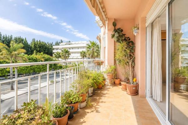 Venta de piso en Piso en Avenida España, Centro, Estepona, Estepona
 photo 1