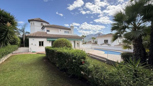 Casa o chalet independiente en Coin photo 2