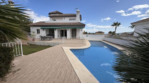 Casa o chalet independiente en Coin photo 4