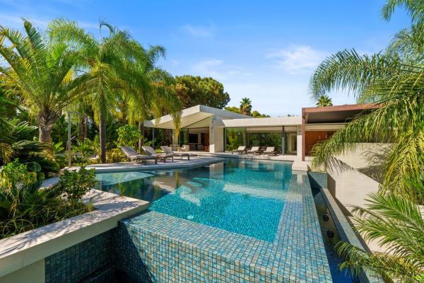 Casa o chalet independiente en Avenida 5, 64, Hacienda Las Chapas, Marbella photo 1