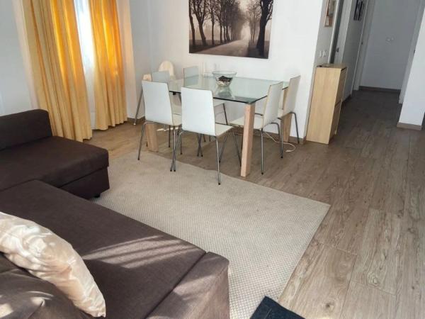 Venta de piso en Piso en Calle Ardales, Los Pacos, Fuengirola, Fuengirola
photo 1