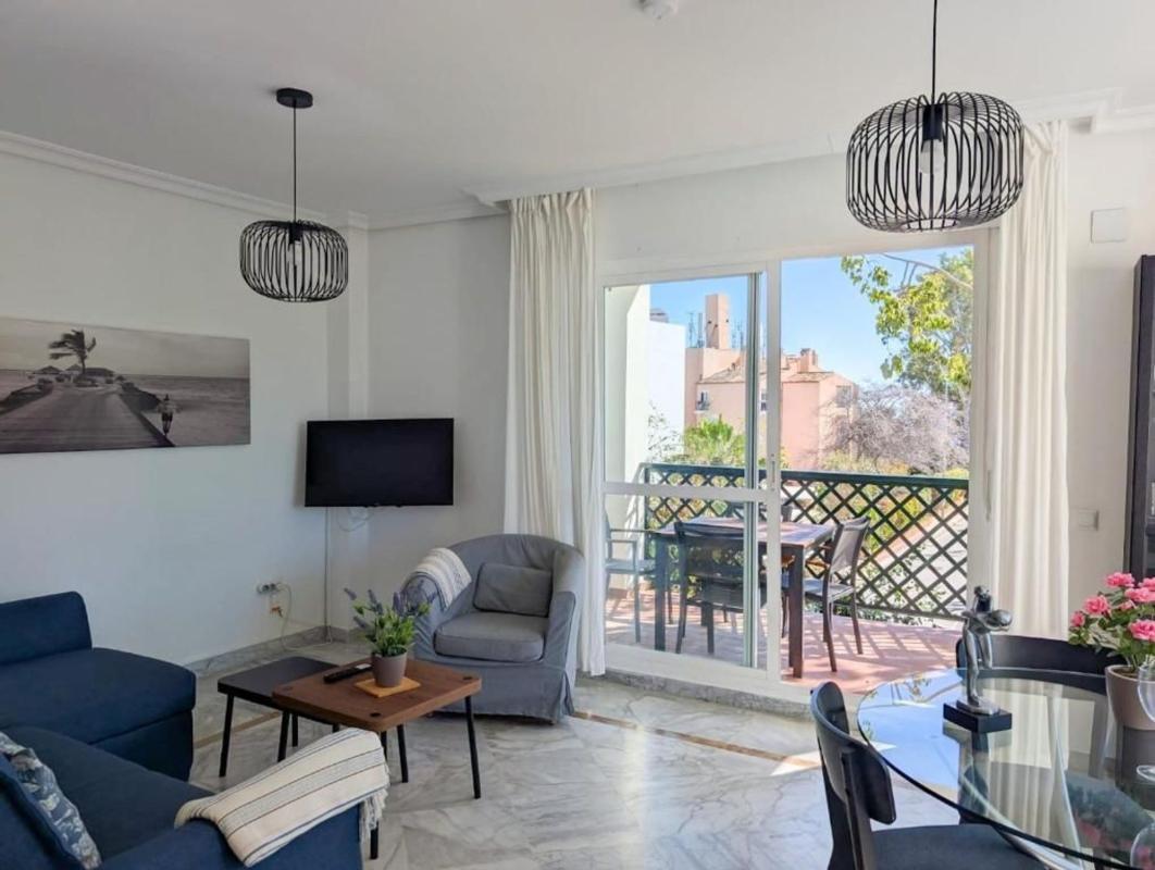 Продажа квартиры на Piso en Calle Río Tajo, Rodeo Alto-Guadaiza-La Campana, Marbella, Марбелла
photo 4
