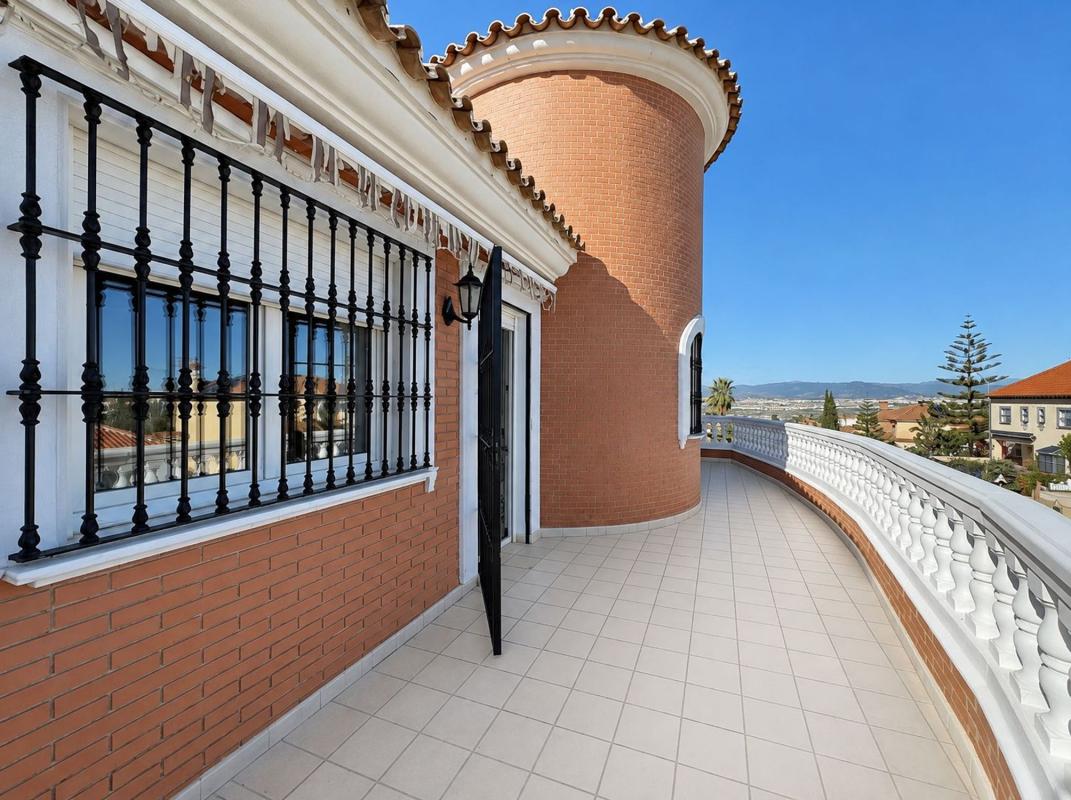 Propiedades en venta y alquiler en España photo 4