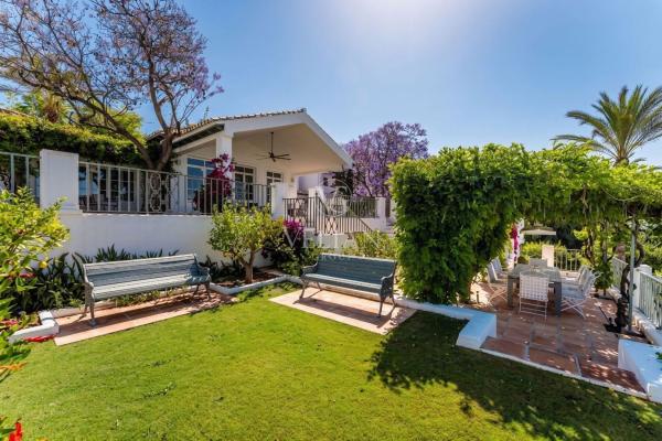 Casa o chalet independiente en Calle Rossini, Sierra Blanca, Marbella photo 1
