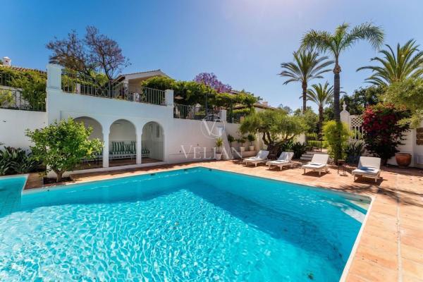 Casa o chalet independiente en Calle Rossini, Sierra Blanca, Marbella thumbnail 2
