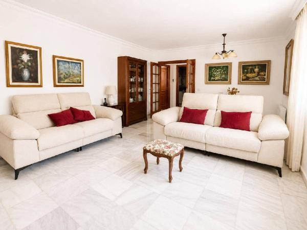 Chalet independiente en venta en Casa o chalet en San Pedro Pueblo, Marbella, Marbella
thumbnail 2