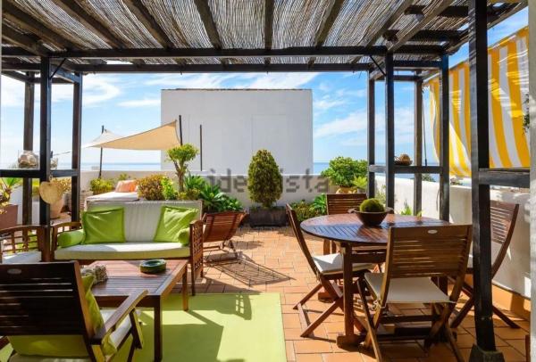 Ático en venta en Ático en Urbanizacion Playa de Guadalobon, Guadalobón, Estepona, Estepona photo 1