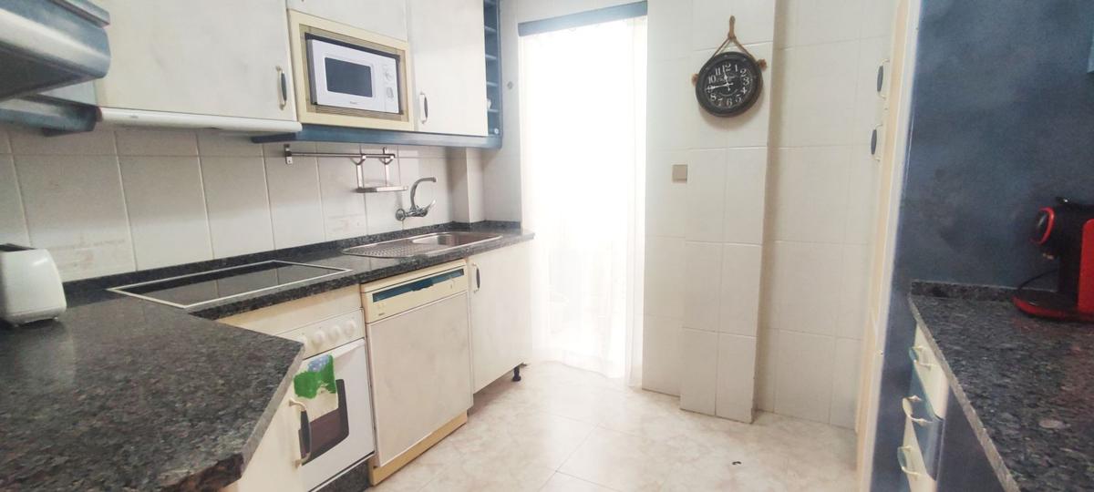 Продажа квартиры на Piso en Espinar El, Centro Ciudad, Fuengirola, Фуэнхирола
photo 3
