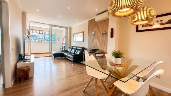 Продажа квартиры на Piso en Calle Faro, Zona Centro Comercial Torrequebrada, Benalmádena, Бенальмадена
photo 1