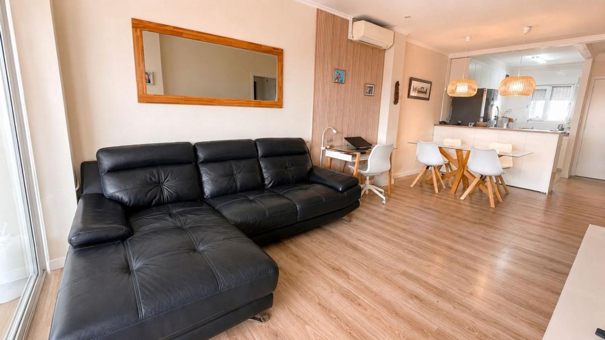 Venta de piso en Piso en Calle Faro, Zona Centro Comercial Torrequebrada, Benalmádena, Benalmádena
 photo 3