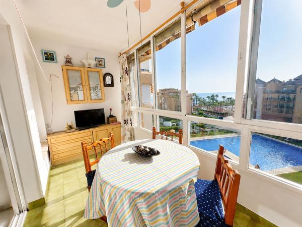 Venta de piso en Piso en costa del oro, Centro Internacional, Torrox, Torrox
photo 1