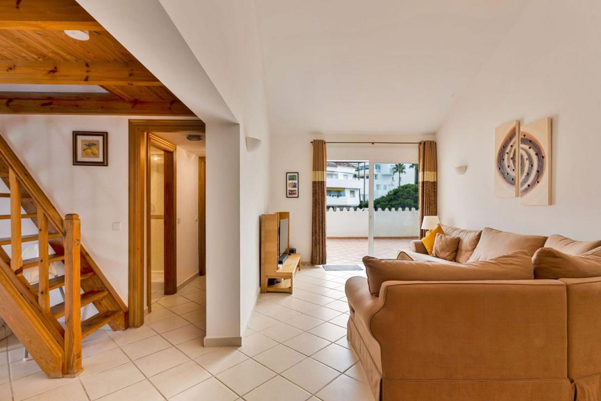 Venta de piso en Piso en Nueva Andalucía, Marbella, Marbella
photo 3