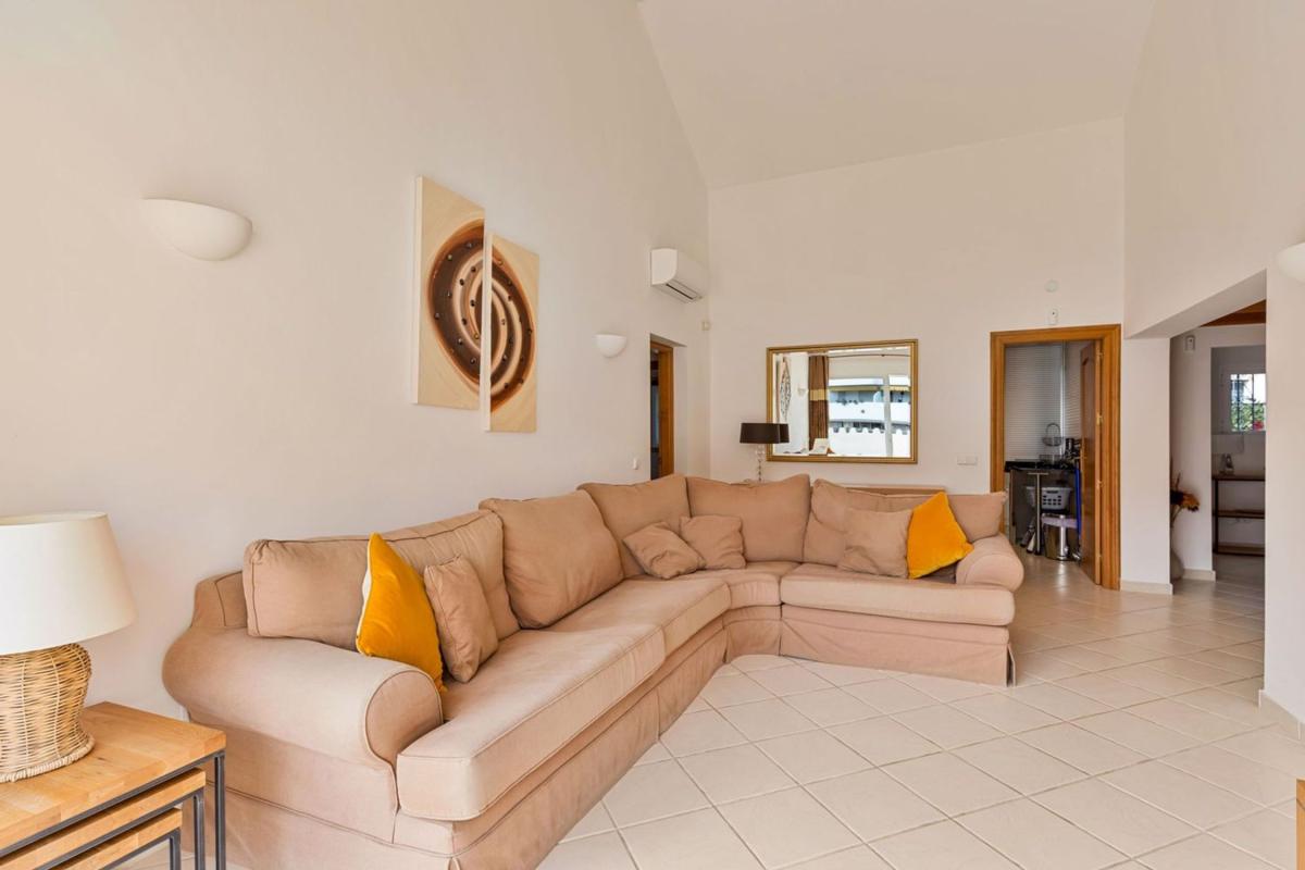 Venta de piso en Piso en Nueva Andalucía, Marbella, Marbella
photo 4
