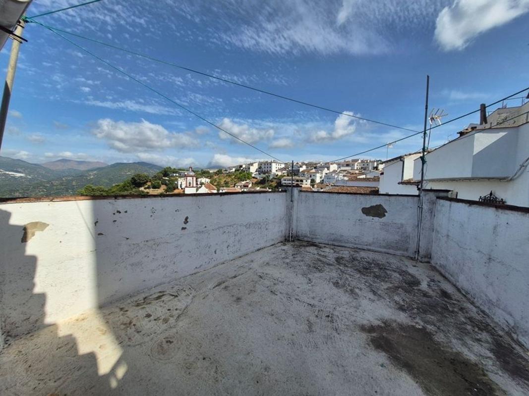 Propiedades en venta y alquiler en España photo 2