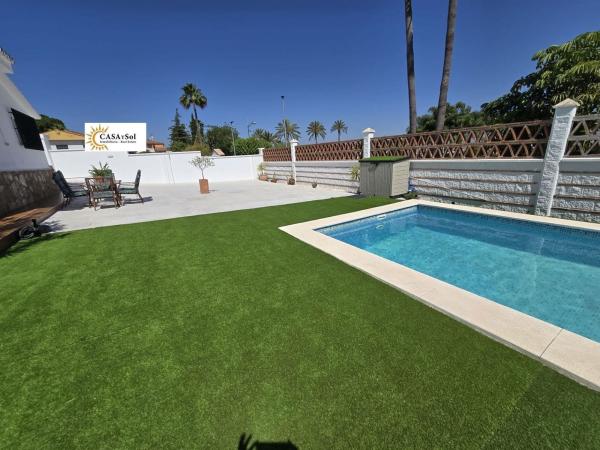 Casa o chalet independiente en Calle Jumilla, Manantiales - Lagar - Cortijo, Alhaurín de la Torre photo 2