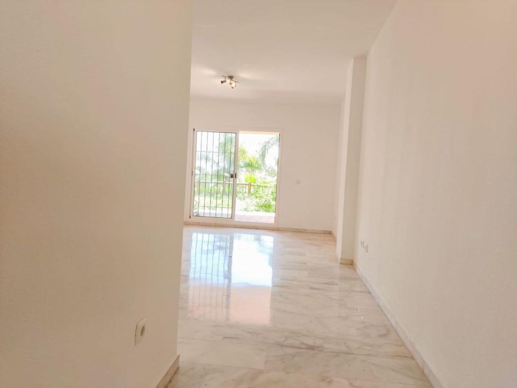 Venta de piso en Piso en Urbanización La Reserva s/n, Reserva de Marbella, Marbella, Marbella
 photo 4