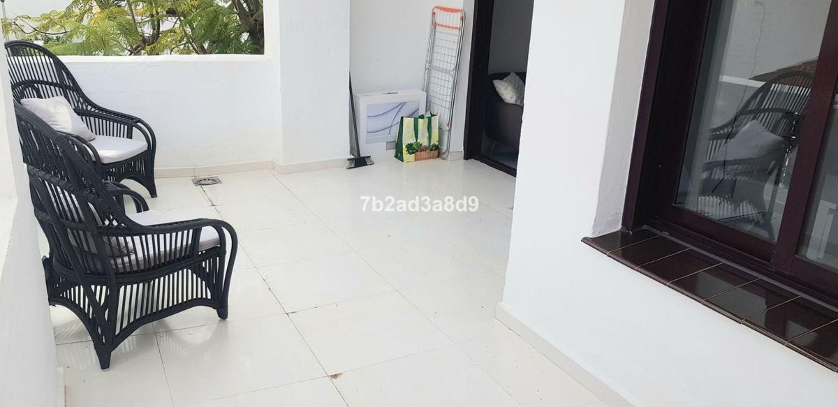 Venta de piso en Piso en Calle Rosalía de Castro, 16, Las Brisas, Marbella, Marbella
photo 4