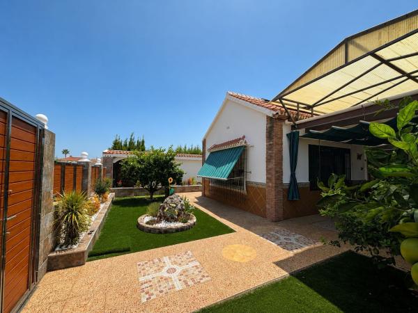 Casa o chalet independiente en Jardines de Alhaurín-Huerta Alta-Fuensanguínea, Alhaurín de la Torre photo 2