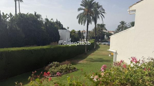 Venta de piso en Piso en Avenida del Prado, Aloha, Marbella, Marbella
thumbnail 3