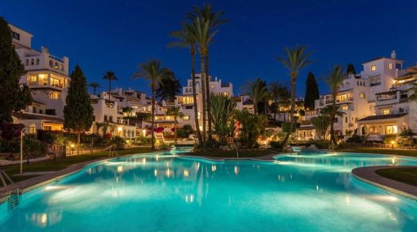 Duplex en venta en Dúplex en Avenida del Prado, Aloha, Marbella, Marbella thumbnail 2