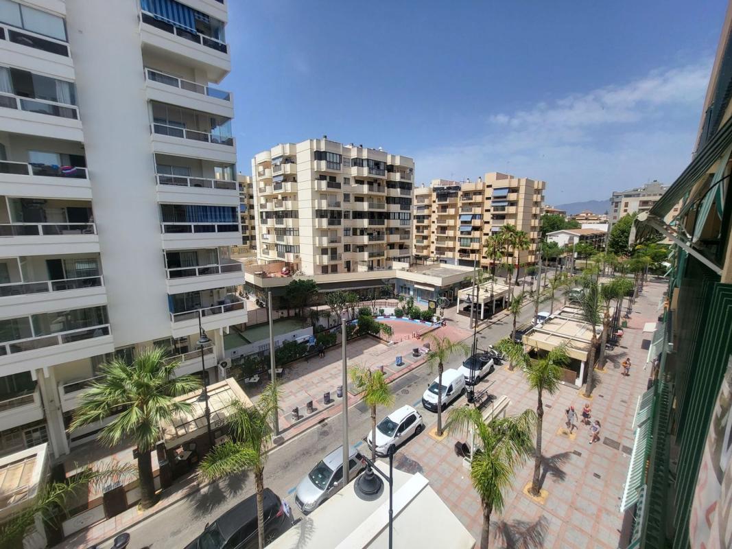Venta de piso en Piso en Calle Lamo de Espinosa, 3, Zona Puerto Deportivo, Fuengirola, Fuengirola
photo 2