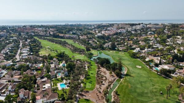 Casa o chalet independiente en Urbanización Nva Andalucía Aloha, Aloha, Marbella thumbnail 2