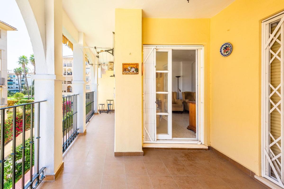 Venta de piso en Piso en Calle Pintor Cipriano Maldonado, Viña Málaga, Vélez-Malaga, Vélez-Malaga
photo 2