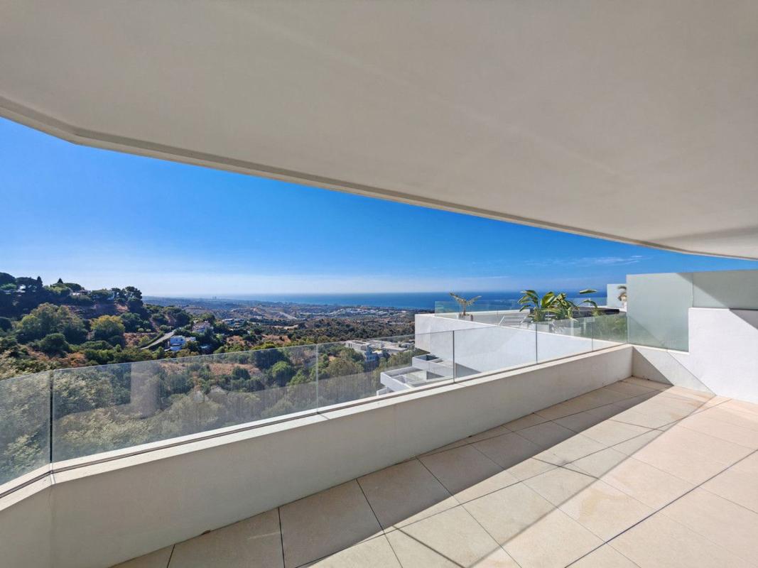 Venta de piso en Piso en Alto de los Monteros, Marbella, Marbella
photo 1