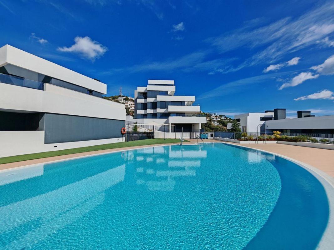 Venta de piso en Piso en Alto de los Monteros, Marbella, Marbella
photo 3
