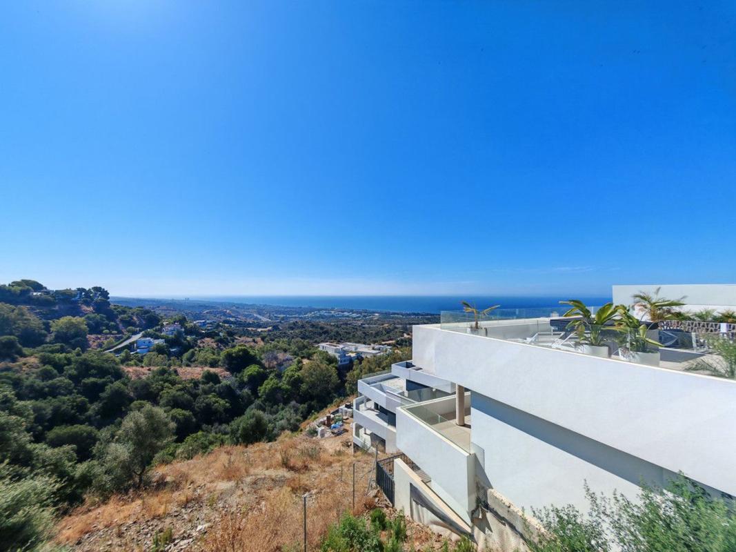 Venta de piso en Piso en Alto de los Monteros, Marbella, Marbella
photo 5