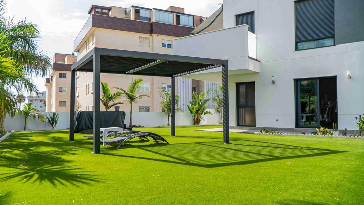 Venta de piso en Piso en Camino del Carnicero, 11, Playamar - Benyamina, Torremolinos, Torremolinos
photo 2