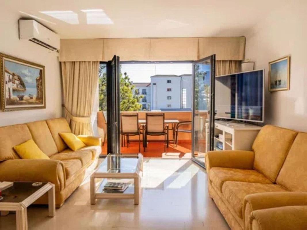 Venta de piso en Piso en Nueva Andalucía, Marbella, Marbella
photo 3
