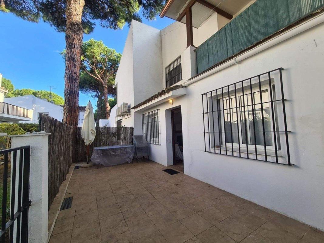 Venta de piso en Piso en Urbanizacion Benamara, 55 b, Paraiso-Barronal, Estepona, Estepona
photo 3