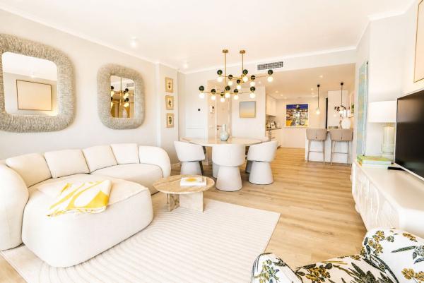 Venta de piso en Piso en Plaza Maestranza la, Nueva Andalucía, Marbella, Marbella
photo 1
