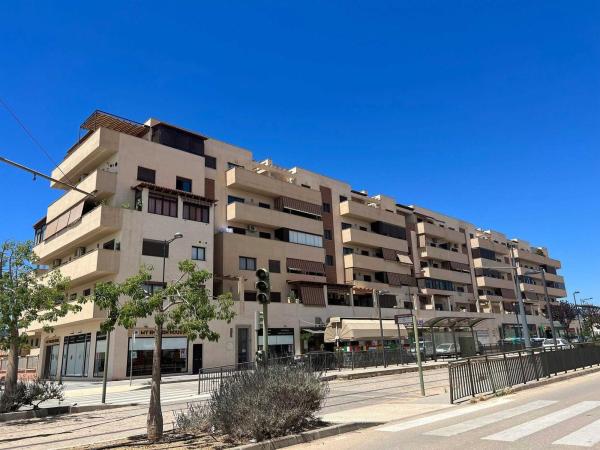 Продажа квартиры на Piso en Avenida de las Naciones, Camino Viejo de Málaga, Vélez-Malaga, Велес-Малага
photo 1
