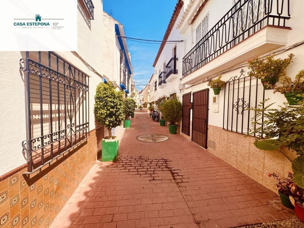 Venta de chalet independiente en Casa o chalet en Calle Portada, Centro, Estepona, Estepona
photo 2