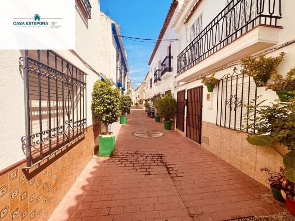 Chalet independiente en venta en Casa o chalet en Calle Portada, Centro, Estepona, Estepona
thumbnail 2